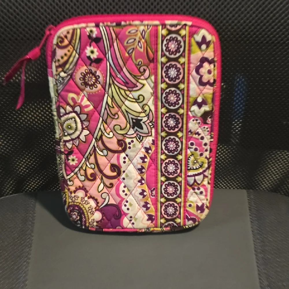 Vera Bradley Tablet Cover (Safari Sunset)